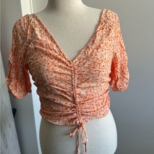 H&M Floral Orange Ruched Women's Top size Medium. NWT. 🧡🤎